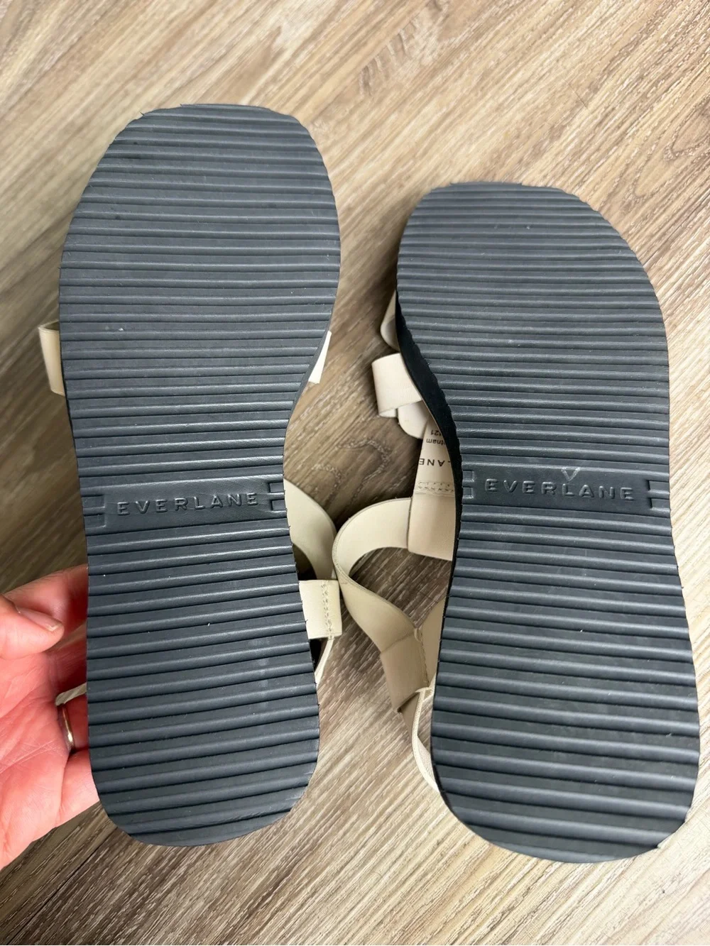Everlane White Learher Fisherman Sandals Size: 7